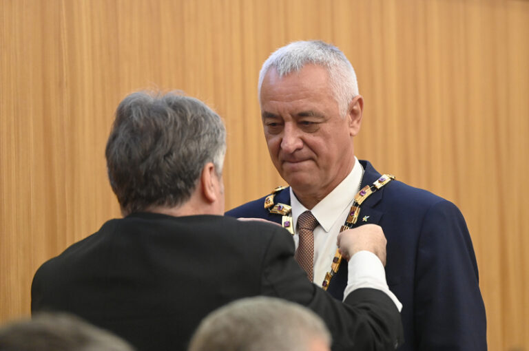 Olomouckým hejtmanem se stal Okleštěk z ANO, do čela kraje se vrací po 4 letech