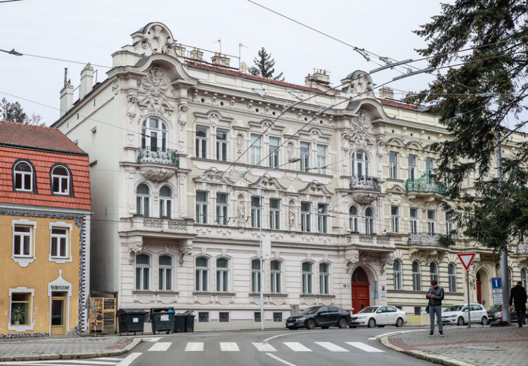 Svědek u soudu v Brně řekl, že dal Vaňkové přes milion, primátorka to odmítá