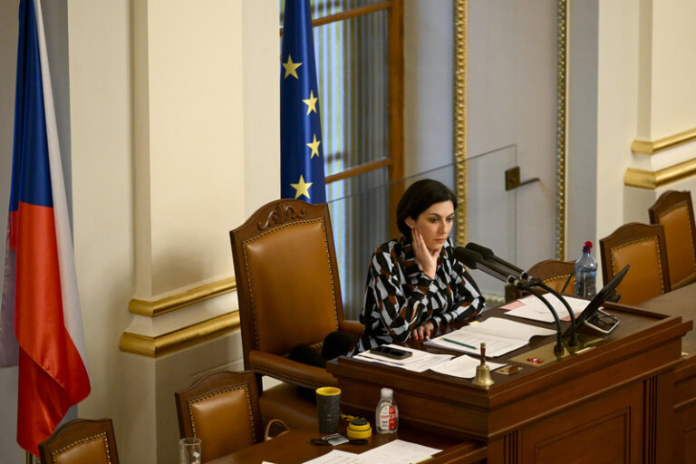 K odvolání Pekarové Adamové z čela Sněmovny se mají poslanci sejít ve čtvrtek