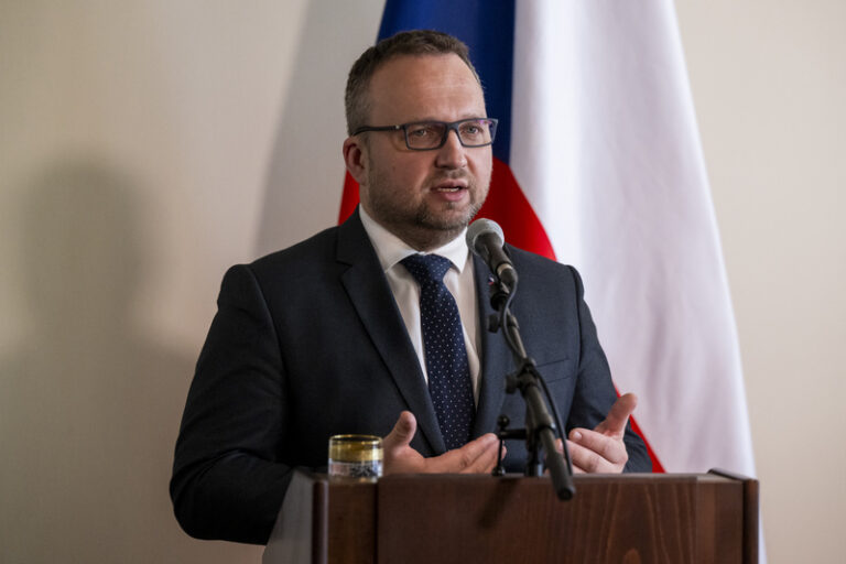 Změnu k připojištění rizikových profesí chce Jurečka přijmout do června