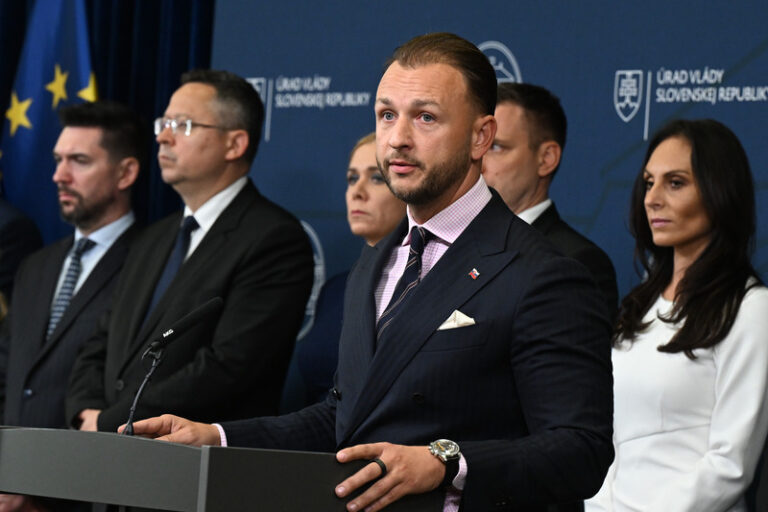 Slovenská policie zřídila tým, který bude vyšetřovat darování materiálu Ukrajině