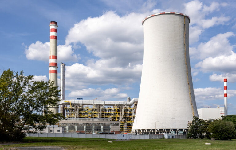 Noční požár v litvínovské chemičce Orlen Unipetrol způsobil škodu 50 mil. Kč