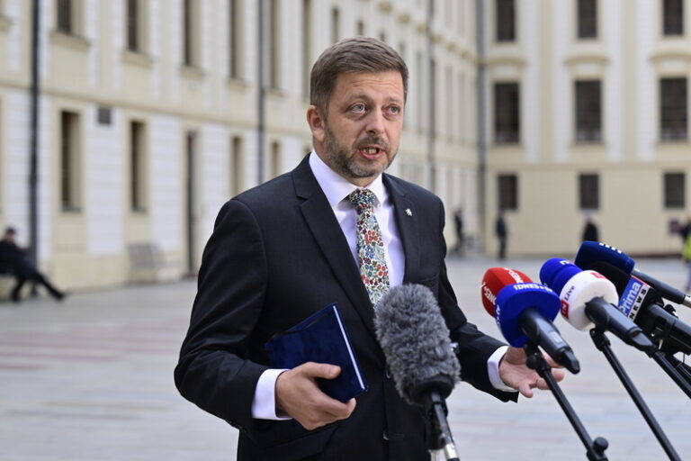 Ministři věří, že vláda má na prosazení změn v trestním právu dost času