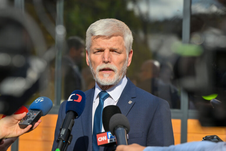 Pavel podepíše důchodovou reformu, pokud projde Senátem