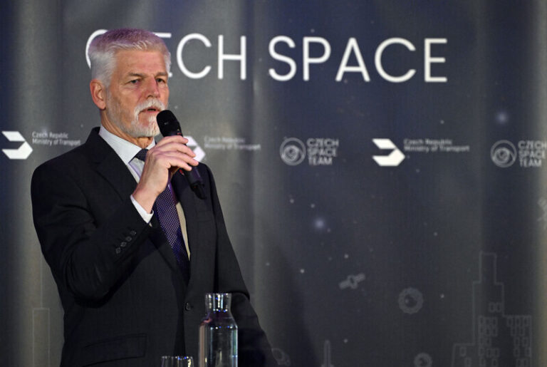 Pavel: ČR by měla kosmickým aktivitám věnovat velkou pozornost