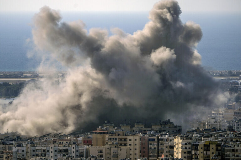 Izrael provedl desítky úderů v Libanonu, dron Hizballáhu zasáhl školku v Izraeli