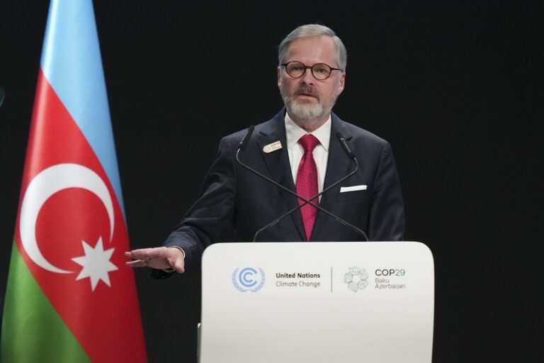 Fiala v Baku chválil jádro, nabídl sdílet pozitivní českou zkušenost