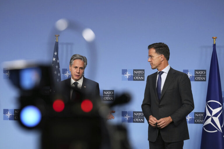 Rutte: Spolupráce Ruska a KLDR je hrozbou pro NATO i globální bezpečnost