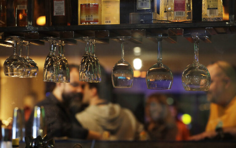 Na silvestra restaurace vydělají více než běžné dny, otevře jich 70 pct