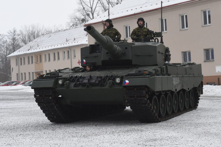 Obrana uzavřela smlouvu na nákup 14 tanků Leopard 2A4