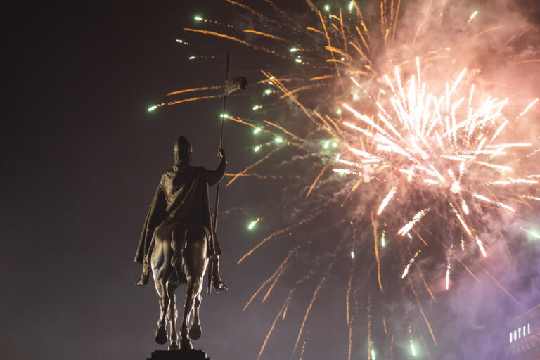 Silvestrovská noc v Česku bude jasná, na horách padly teplotní rekordy