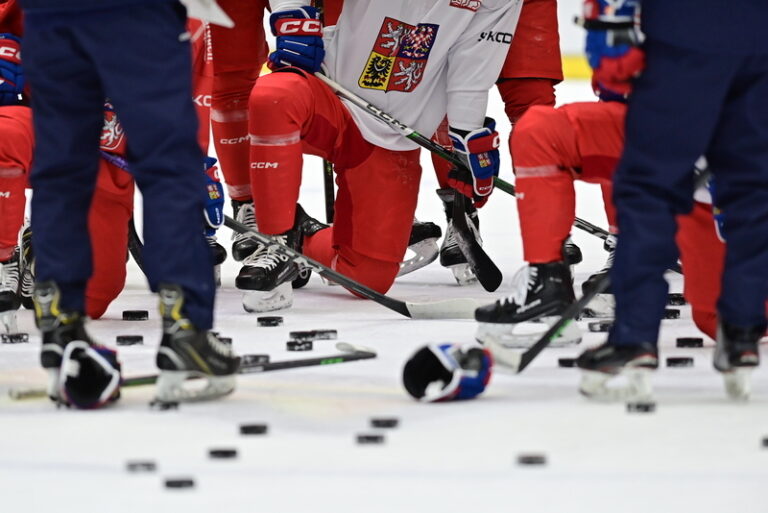 Hokejová dvacítka začne světový šampionát v Ottawě zápasem se Švýcarskem