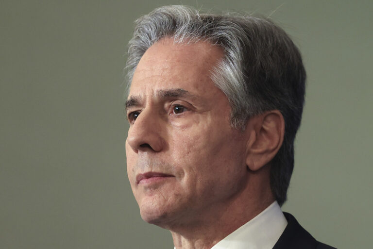 Blinken: NATO je silnější než kdy dřív, Ukrajina potřebuje více pomoci