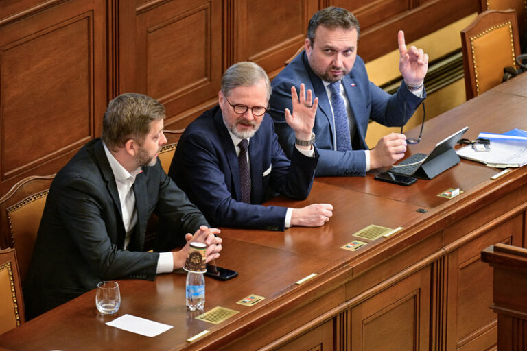 Sněmovna opět nedokončila schvalování novely lex Ukrajina