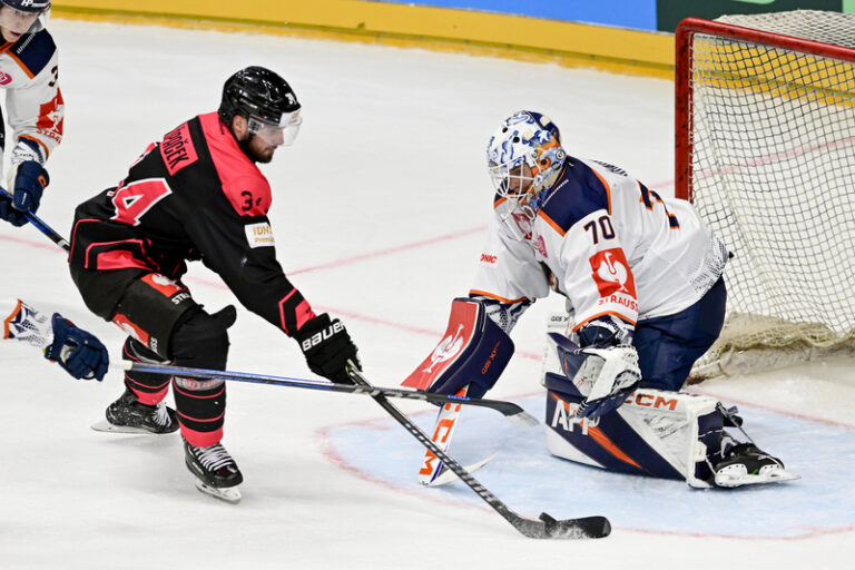 Hokejisté Sparty potřebují v Lize mistrů smazat ve Växjö jednobrankové manko