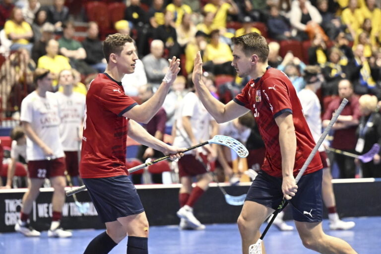 Čeští florbalisté porazili na MS Lotyšsko 8:2 a získali bronz