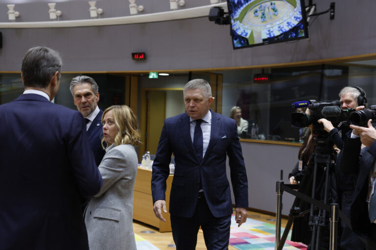 Zelenskyj: Ficův přístup k dodávkám ruského plynu pomáhá Putinovi