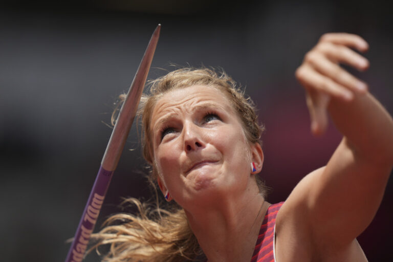 Oštěpařka Gillarová ukončila kariéru, jezdí na humanitární mise do Afriky