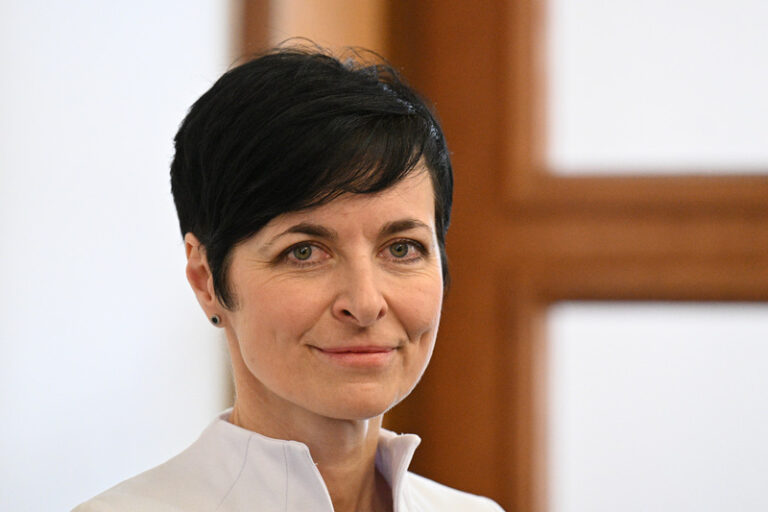 Nejvyšší státní zástupkyní bude od dubna Bradáčová, nominaci schválila vláda