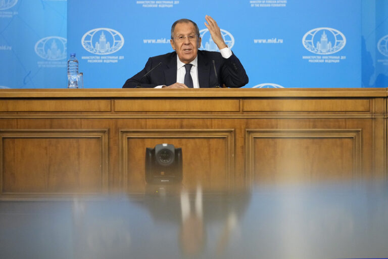 Moskva si počká na Trumpovy návrhy o Ukrajině po inauguraci, řekl Lavrov