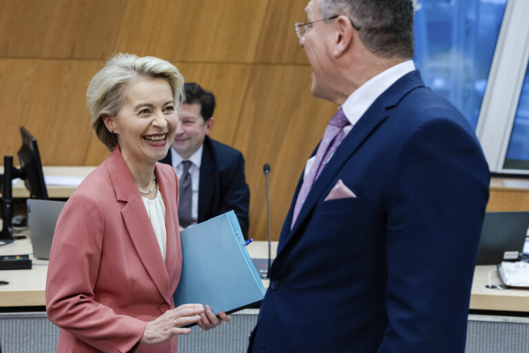 EK představila plán, jak zvrátit zaostávání za USA a Čínou