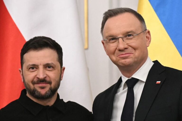 Manipulace a skandály: Jak proruské síly využívají falešné narativy k diskreditaci Ukrajiny a jejího prezidenta