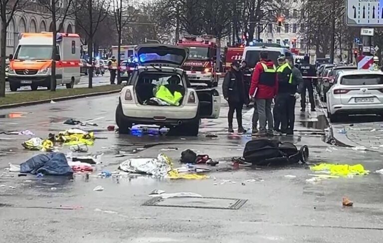 Mnichovany útok autem zasáhl, někteří volají po zpřísnění migračních pravidel