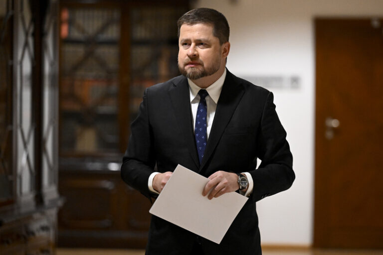 Michl získal ocenění časopisu The Banker pro nejlepšího guvernéra Evropy