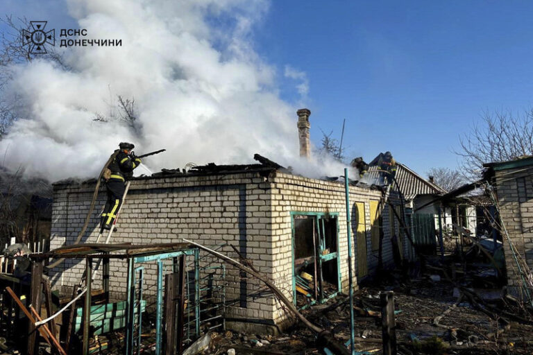 Pokrytectví jako způsob života: Kreml ruší dohody, Evropa je připravena bojovat