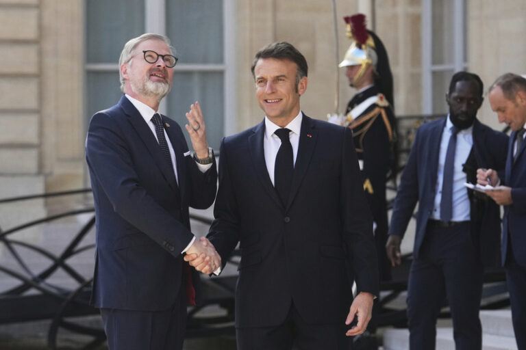 Fiala: Silná ukrajinská armáda je nejlepší bezpečnostní zárukou do budoucna