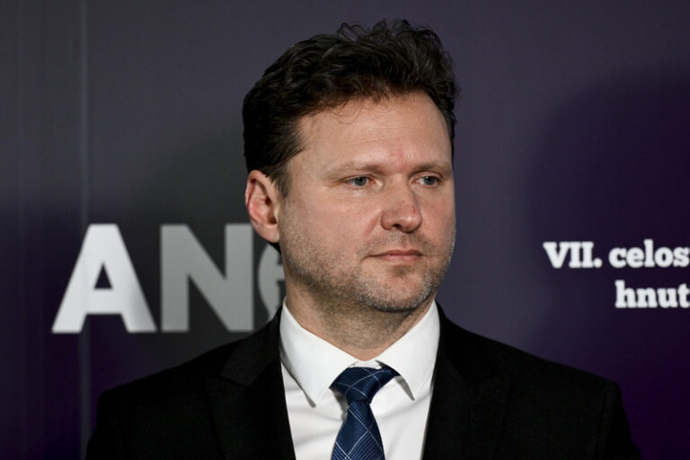 Klub ANO nebude dál podporovat Vondráčkův návrh ohledně zveřejňování informací