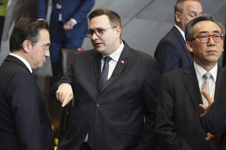 Lipavský je skeptický k ruskému přístupu k jednání o příměří