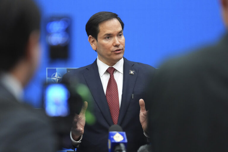 Rubio a Kellogg radí Trumpovi přitvrdit v postoji k Moskvě, píše WSJ