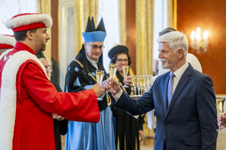 Pavel jmenoval nové rektory Univerzity Palackého a Akademie výtvarných umění