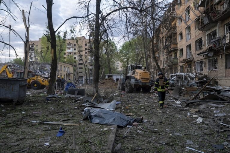 Trump odsoudil nejnovější útoky na Kyjev a vyzval Putina, aby přestal