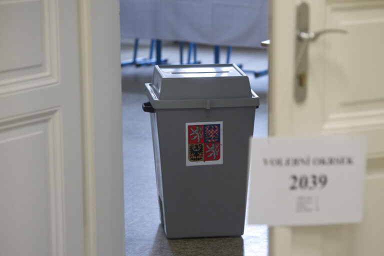 Volební model NMS: ANO by nyní vyhrálo s 30,3 % před Spolu a SPD