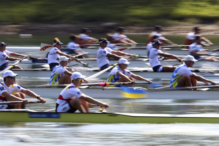 Dvojka bez kormidelníka Flamíková, Šantrůčková skončila na ME šestá