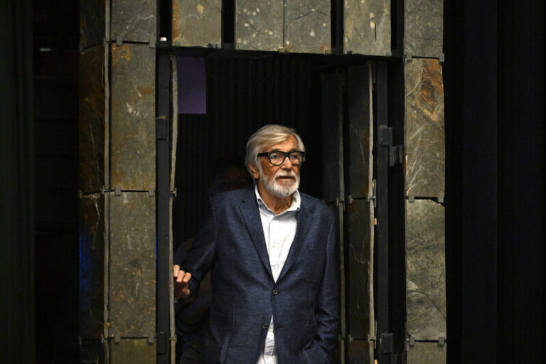 Pavel: S Bartoškou odchází kus české kultury a charismatického stylu