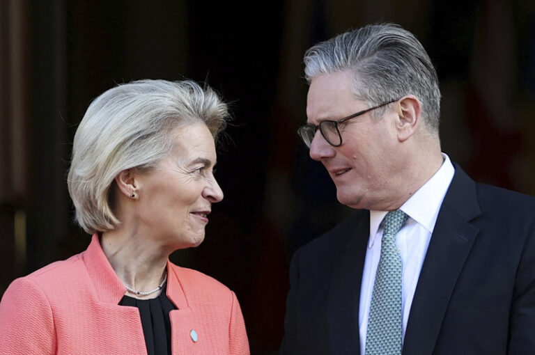 Státy EU se shodly na textu dohody, kterou uzavřou EU a Británie