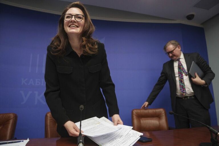 Ukrajinský parlament ratifikoval dohodu s USA o ukrajinském nerostném bohatství