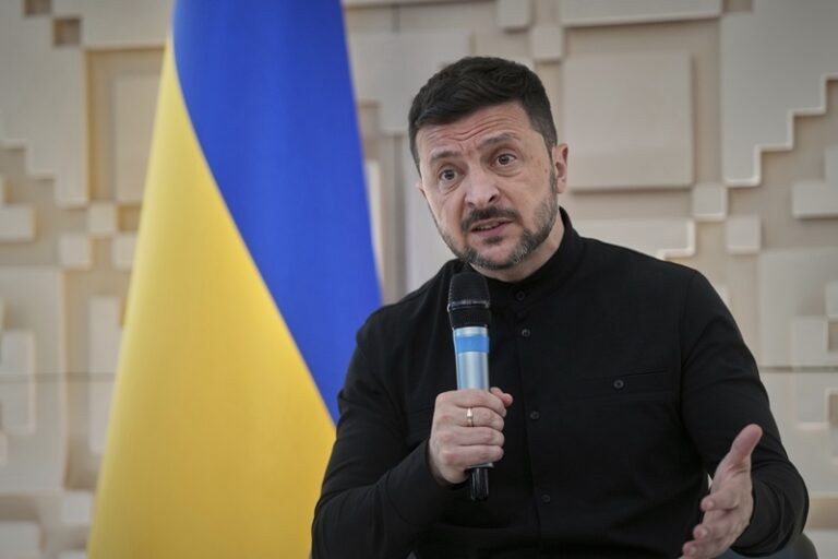 Kyjev má vůli jednat, ale odmítá být součástí kremelského divadla