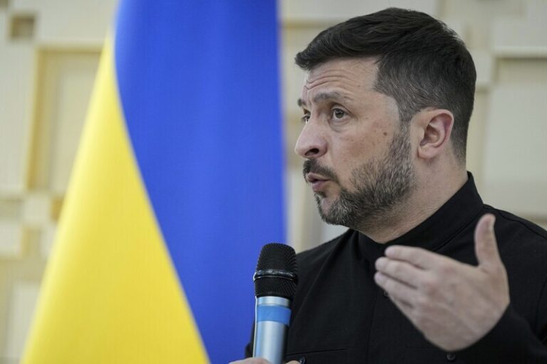 Putin pouze hraje o čas, jsou potřeba další sankce, uvedl Zelenskyj