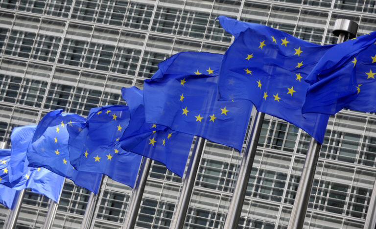 EU navrhla nový balík sankcí proti Rusku, míří na energetický i bankovní sektor