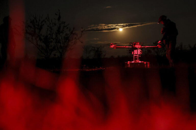 Ukrajina oznámila zásah dvou leteckých základen v Rusku