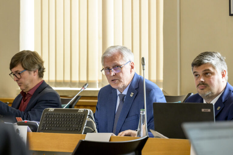 Petrilák odstoupil z pozice chomutovského primátora a radního