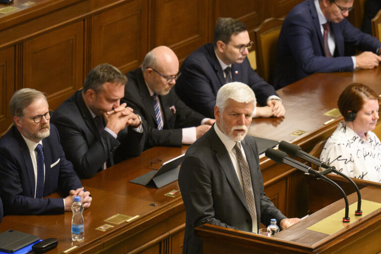 Pavel: Vyslovení nedůvěry vládě by vyvolalo situaci vedoucí k nestabilitě