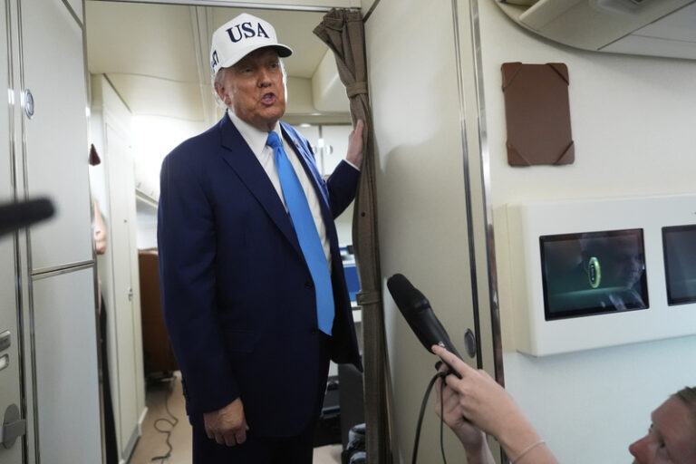 Trump pohrozil Íránu vojenskou silou v případě útoku na americké základny