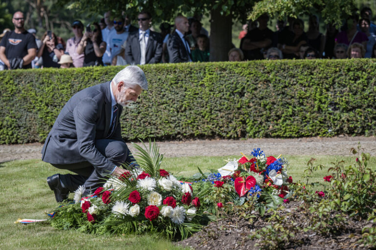 Lidé si v Lidicích připomněli 83. výročí vyhlazení obce, oběti uctil i Pavel