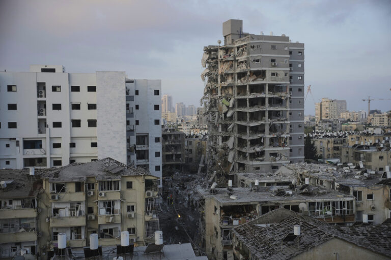 Média: Osm mrtvých a na 200 zraněných po íránském útoku na Izrael