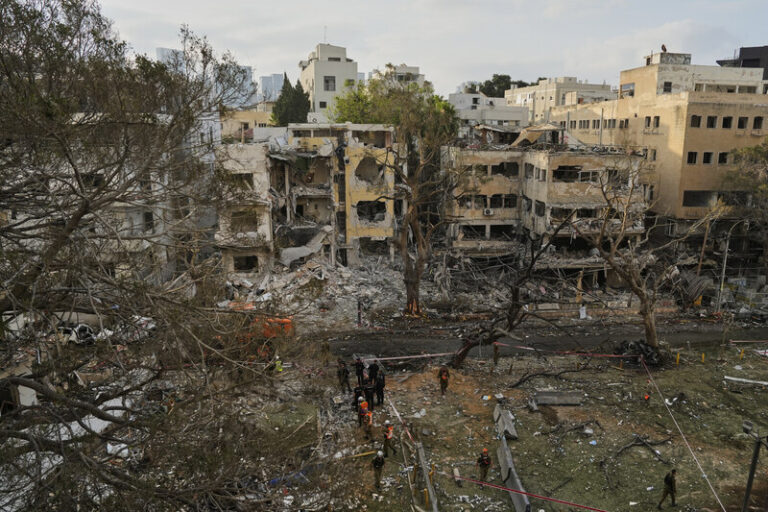 Lídři G7 v návrhu prohlášení vyzývají ke zmírnění konfliktu Izraele s Íránem